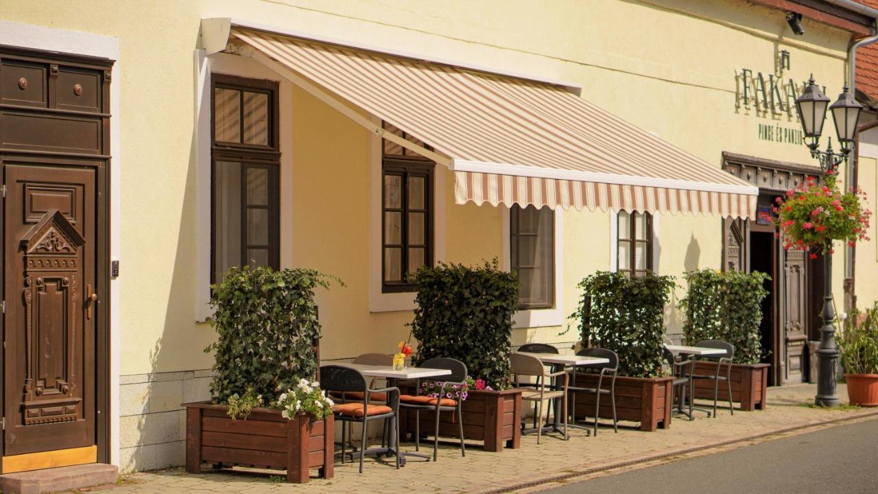 Fakapu Pince Es Panzio Bed & Breakfast Tokaj Exterior photo
